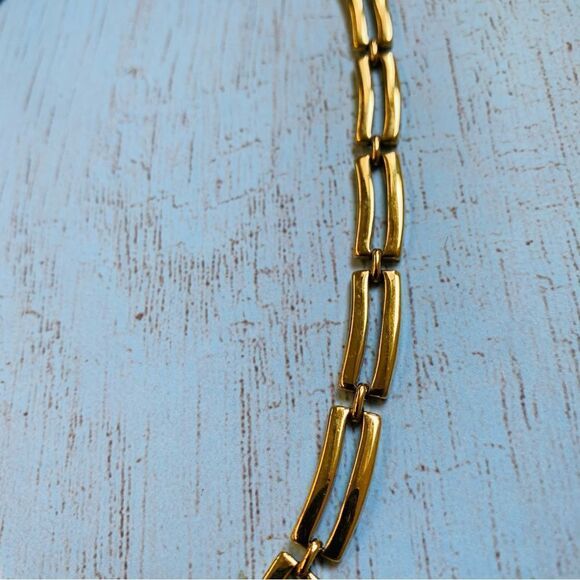 Monet Vintage Rectangular Link Chain - Picture 2 of 3